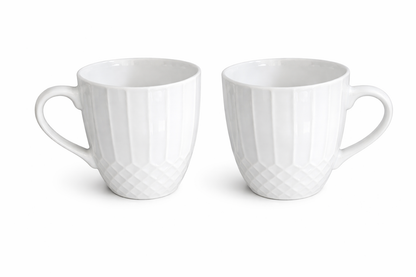 Tasse en porcelaine blanche
