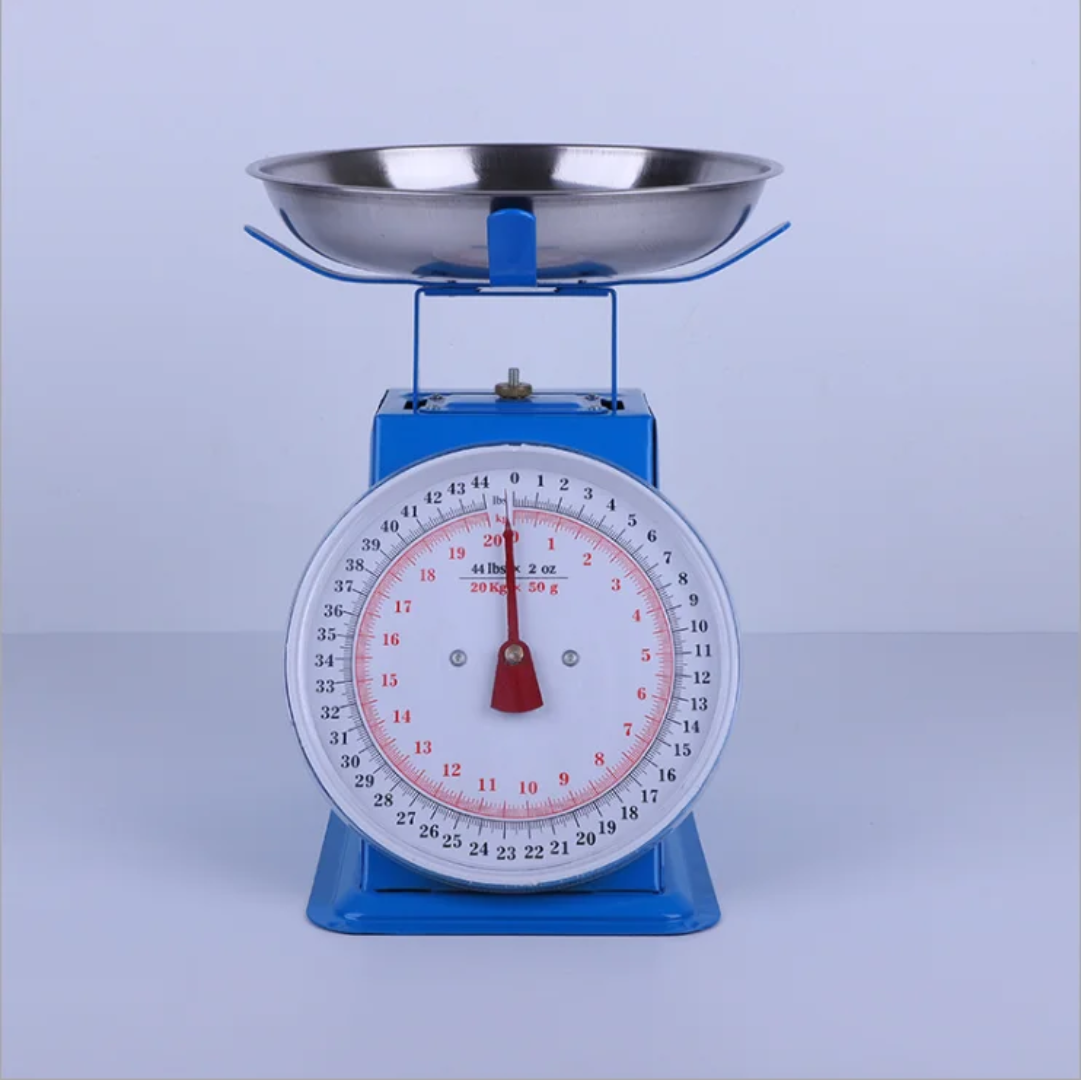 Balance de cuisine mécanique avec plateau