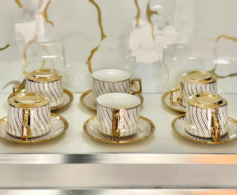 Ensemble tasses et sous-tasses